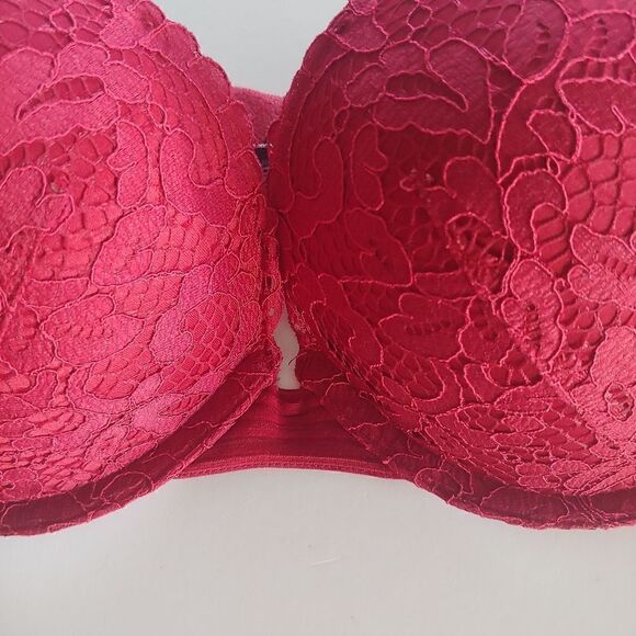 Victoria's Secret Very Sexy Push-Up Pigeonnant Red Lace Bra 32DD - Picture 2 of 8
